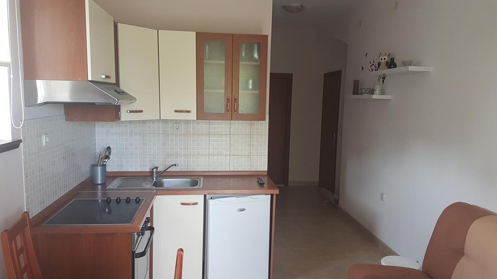 Apartments Mrdelja Vrsi Ngoại thất bức ảnh